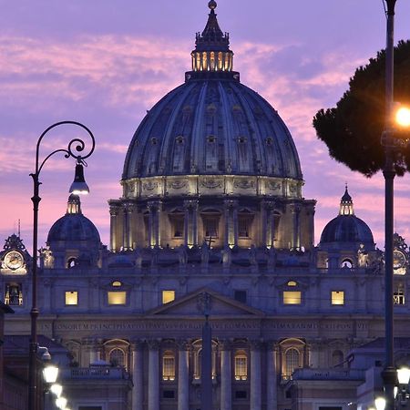 Moderno Appartamento Cornelia-San Pietro Con Giardino Рим Экстерьер фото